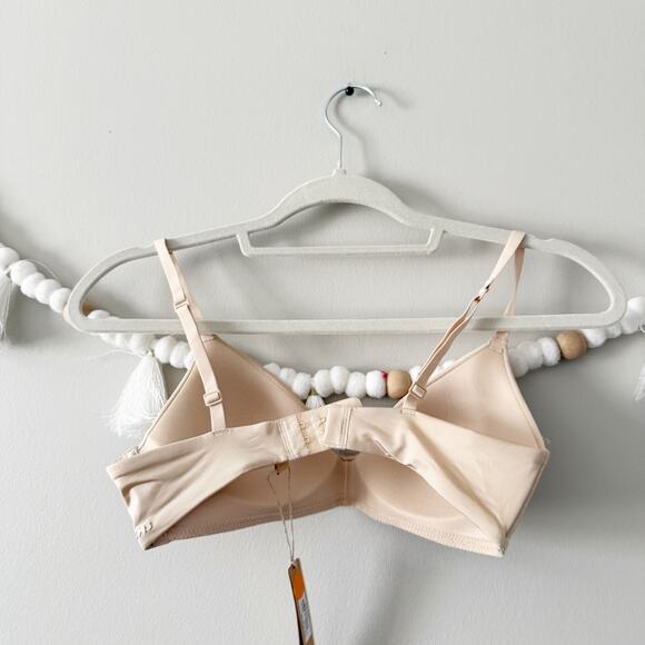 SKIMS Fits Everybody Wireless T-Shirt Demi Bra Lightly Lined Sand Size 34A - Picture 8 of 8